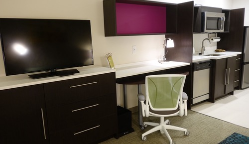 Suite, 1 King Bed, Accessible, Bathtub