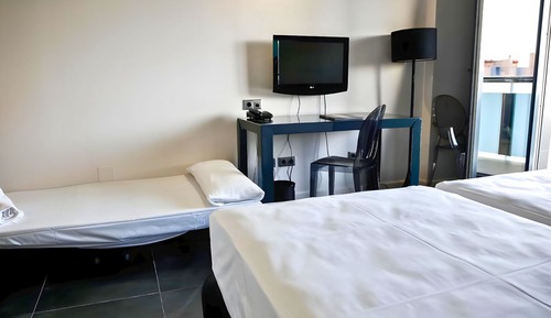 Comfort Triple Room