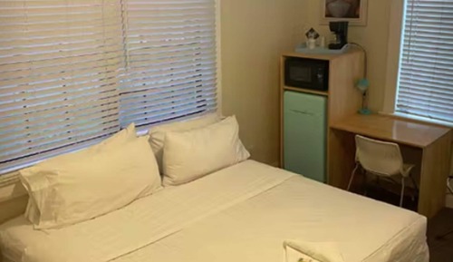 Superior Single Room, 1 King Bed, Non Smoking, Refrigerator & Microwave