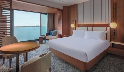 Classic Room, 1 King Bed, Club Lounge Access (Yokohama Harbour View)