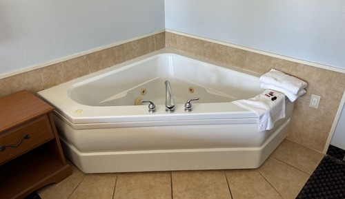 Deluxe Single Room, 1 King Bed, Accessible