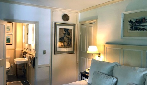 Charming Garden Room Boutique B&B