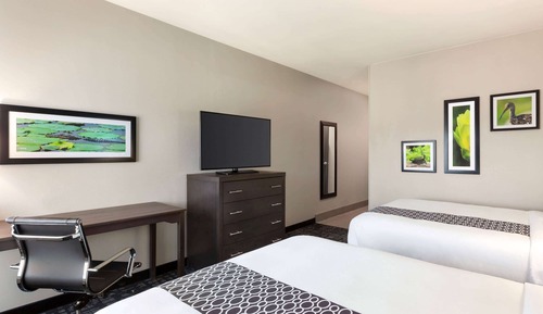 Room, 2 Queen Beds, Non Smoking