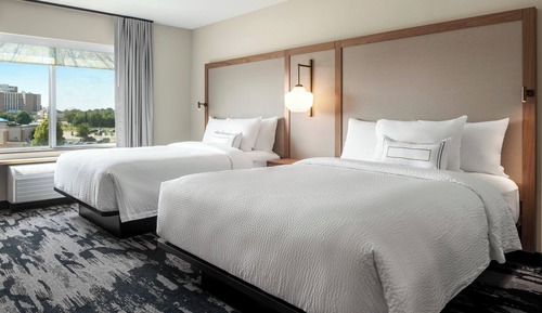 Room, 2 Queen Beds (Mobility Accessible, Tub)
