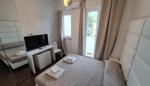 Classic Single Room