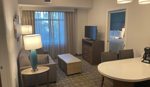 Suite, 2 Bedrooms, Kitchen, Pool View