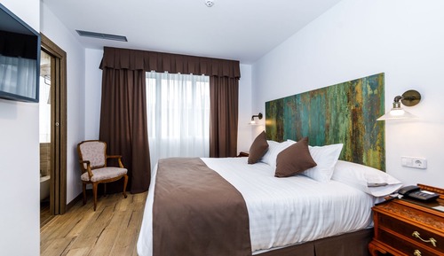 Double Room (Grúa de Piedra)