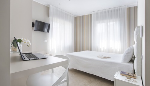 Family Apartment, 2 Bedrooms, 2 Bathrooms