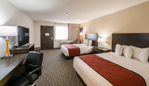 Double Room, 2 Queen Beds, Accessible, Private Bathroom