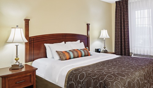 Suite, 1 Bedroom, Accessible, Kitchen (Comm, Roll-In Shower)