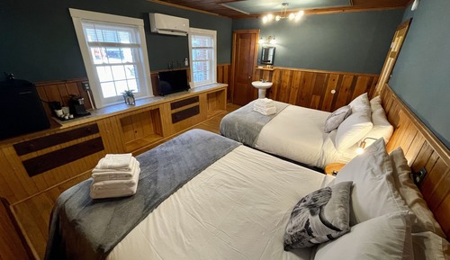 Standard Room, 2 Queen Beds, Non Smoking (Room 309)