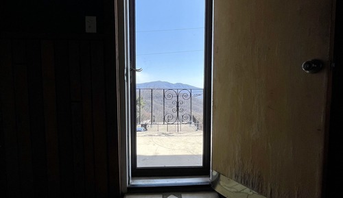 Deluxe Room, 1 Queen Bed, Non Smoking, Balcony (Room 302)