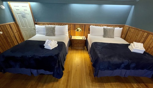 Standard Room, 2 Queen Beds, Non Smoking (Room 305)