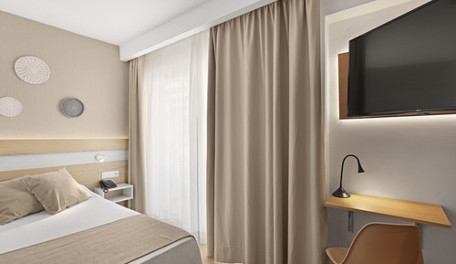Single Room, Balcony