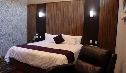 Master Suite, 1 King Bed, Non Smoking