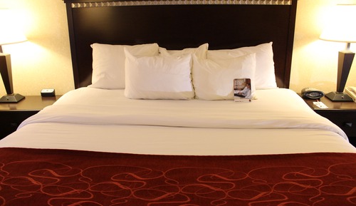 Efficiency, Suite, 1 King Bed, Non Smoking, Fireplace