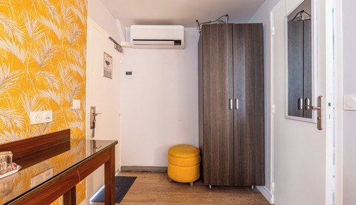 Classic Twin Room