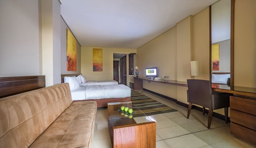 Standard Room, 2 Twin Beds, Smoking, Sea View
