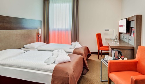 Business Twin Room (Plus)