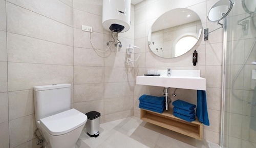 Premium One Bedroom Apartment with Large Balcony or Terrace