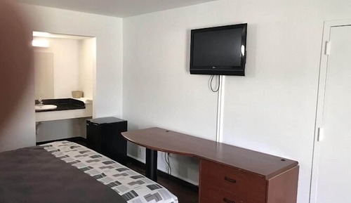 Standard Room, 1 King Bed, Accessible