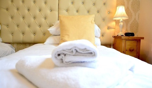 Double Room, Ensuite (Room 10)