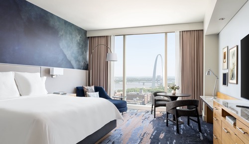 Room, 1 King Bed, Non Smoking (Arch View Room)