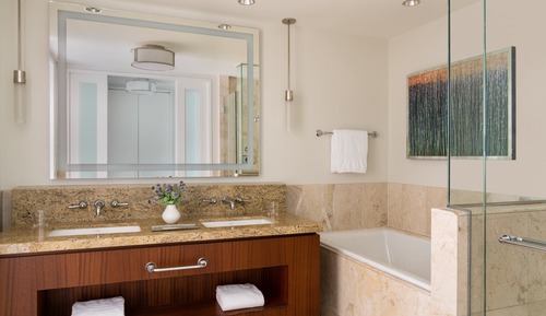 Room, 1 King Bed, Roll-in Shower, City View