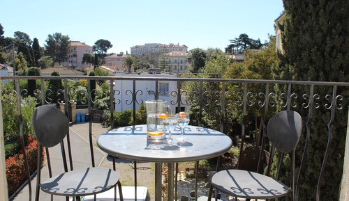 Apartment, Balcony