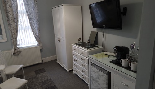 Double Room (King-Ensuite with Shower)