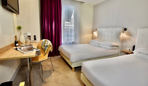 Comfort Triple Room with 1 Double Bed and 1 Single Bed