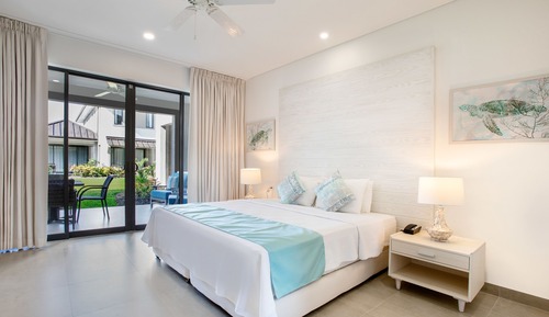 Standard Room, 1 King Bed