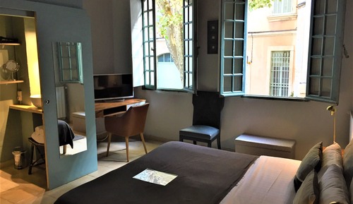 Suite, Ensuite (Trinitario)