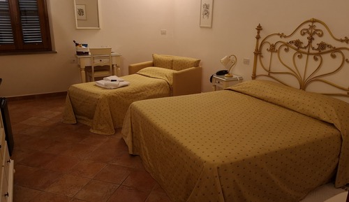 Triple Room