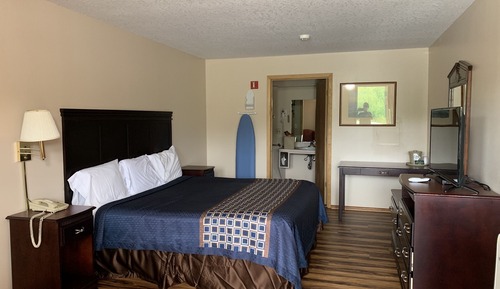 Standard Room, 1 King Bed, Accessible