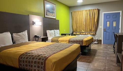 Deluxe Room, 2 Queen Beds, Non Smoking