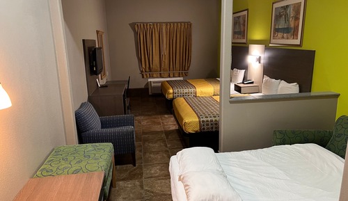 Deluxe Room, Multiple Beds, Non Smoking
