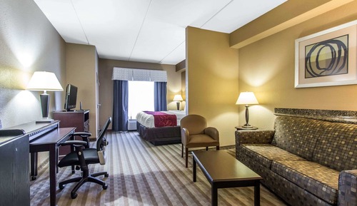 Suite, 1 King Bed, Non Smoking