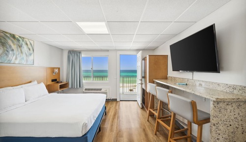 Classic Room, 2 Queen Beds, Kitchen, Beachfront