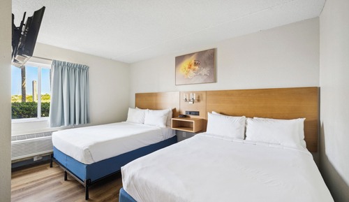 Premier Suite, Multiple Beds, Kitchen, Beachfront (Split Accommodations)
