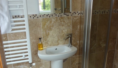 Double Room, Ensuite (King Room 8)