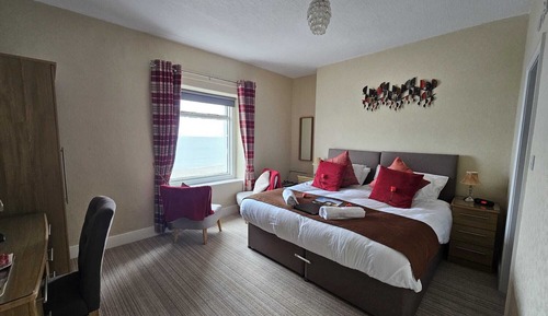 Double Room, Ensuite, Sea View (2nd floor)