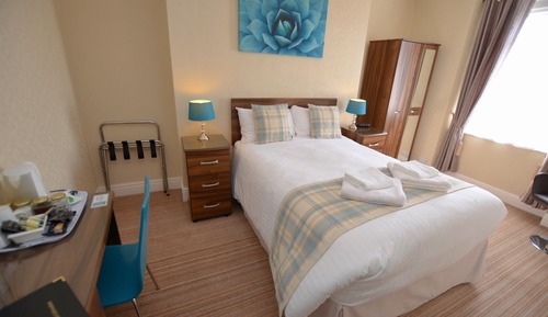 Classic Double Room, Ensuite (Inland )