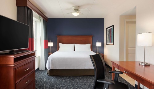 Studio Suite, 1 King Bed with Sofa bed
