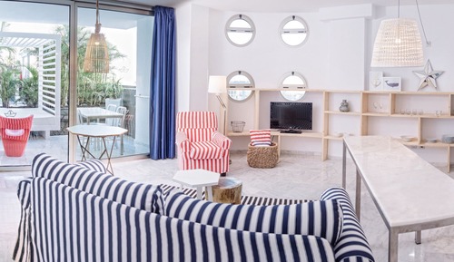 Suite, Terrace (3 Adults)