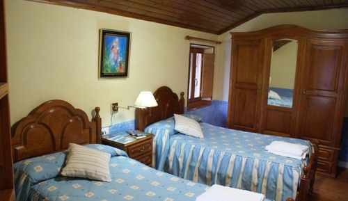 Double or Twin Room, Private Bathroom