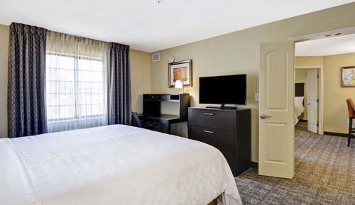 Suite, Multiple Beds, Kitchen