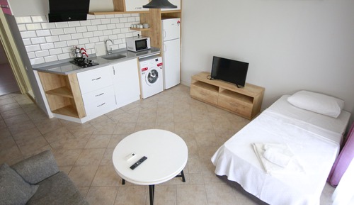 Deluxe Room, 1 Bedroom, Non Smoking, Garden View