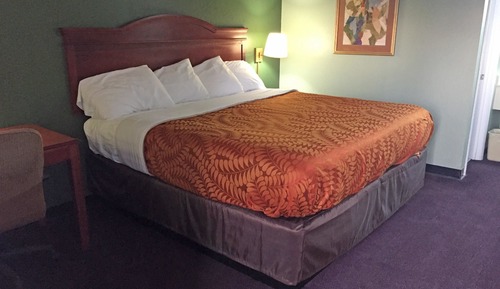 Standard Room, 1 Queen Bed, Non Smoking