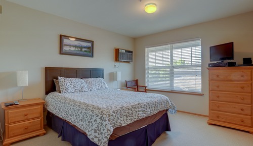 Condo, 2 Bedrooms